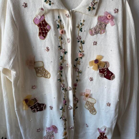 Stunning vintage white christmas cardigan - Picture 3 of 8